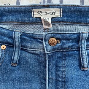 Madewell Curvy Stovepipe Jeans in Leaside Wash